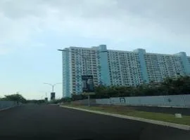 Laguna Room at Apartment Grand Sentraland Karawang