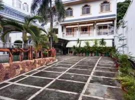 Your Little Resort, calm, secure