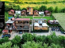 Bosnian Pyramid Glamping，位于维索科的酒店