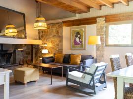 Les Planes de Viladrau，位于比拉德劳的带泳池的酒店