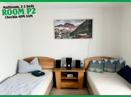 Deine Pension, Multi Room P2, 2-3 beds, 15qm, Check-in 4PM till 5AM