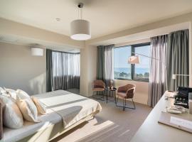 Millennium Hub & Hotel，位于康斯坦察的酒店