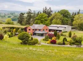 Ty Cefn by Birch Stays