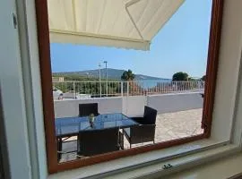 Apartment in Primosten with sea view, balcony, air conditioning, WiFi 5155-1