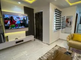 Cozy Court Apartment