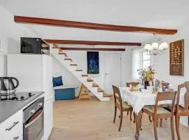 Timber-Frame Holiday Flat Near Beach