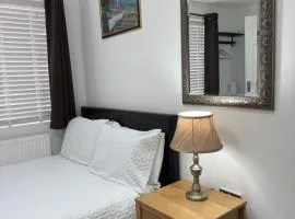 Room with en-suite facilities