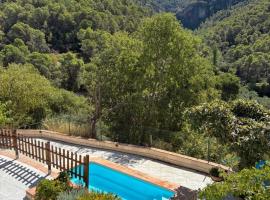 Villa Río Béjar，位于克萨达的酒店