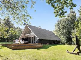 6843-Allinge-Lundegardsvej-16-B，位于Sandkås的酒店