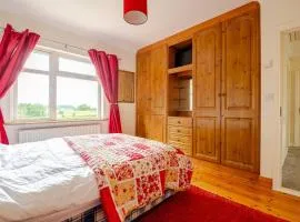 Spacious Home by Lough Rynn Castle Wedding Venue