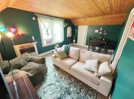 Cozy apartment Liverpool NY