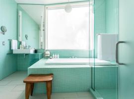 Frame Hotel - Treehouse，位于奥斯汀的酒店