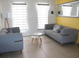 Agradable Casa Centrica，位于伊达尔戈德尔帕拉尔的自助式住宿