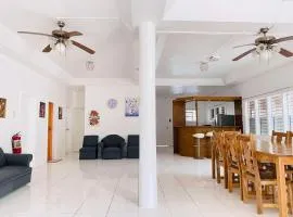 Luna Oslob Travellers Inn - Rest House