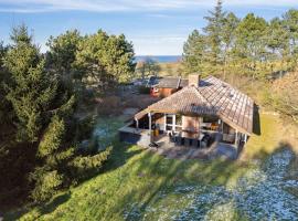 Relaxing Holiday Oasis Near Beach And Nature，位于福勒瓦伊勒的酒店