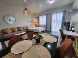 The Little Abode Nuvali - Smart Studio Unit with Balcony & free pool access
