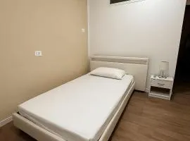 La Stanza del Foscolo -2P NO ascensore NO cucina