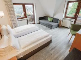 苏姆阿特施罗斯兰迪伊尔酒店