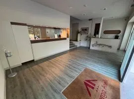 艾尔布格艾娜丽酒店