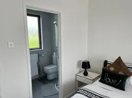 Love and Peace, Petts Wood