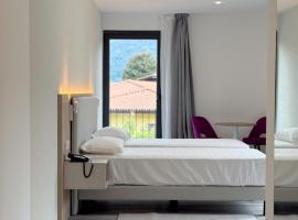 Lake & More Suite Hotel，位于帕拉蒂科的酒店