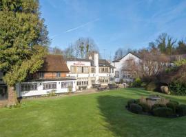 Dancenter Boutique Luxury Gatwick Airport，位于多尔金的酒店