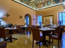 利昂特拉托利亚酒店