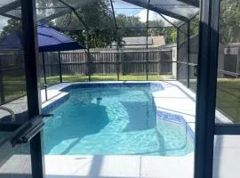 Cute House With Pool For Up To 7 Guests