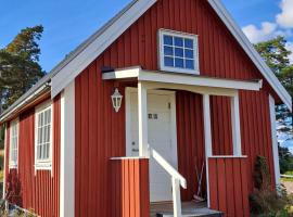 Cozy little house, centrally located in Ed!，位于Ed的酒店