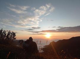 Hosterìa Puyu Pacha Adventure，位于Chugchilán的酒店