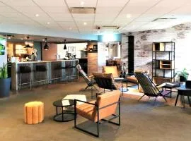 南普瓦捷宜必思酒店