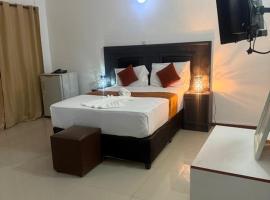 Crystal Premium Hotel, by CBD，位于哈博罗内的酒店