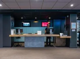 巴黎庞德斯苏内斯隆尚宜必思酒店