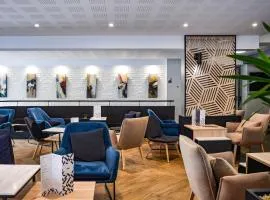 洛里昂中心美居酒店