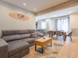 Apartamento Boutique Logro&ntilde;o Centro，位于洛格罗尼奥的带热水浴缸的酒店