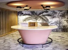 佩皮尼昂中心美居酒店