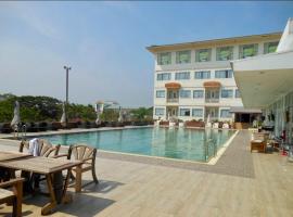 New Siya Hotel，位于玛哈沙拉堪的酒店