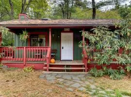 Private Cabin Rental with Wood-Burning Fireplace in Canadensis, Pennsylvania
