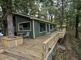 Beautiful Cabin with Spectacular Views for an Unforgettable Getaway in Nature near Rising Fawn, Georgia
