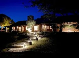 Impressive Modern Cabin with Beautiful Interior and Exterior in Ingram, Texas