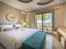 Koukounaria Hotel & Suites