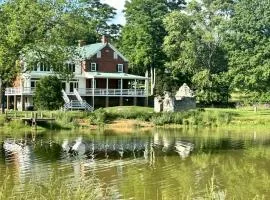 Historic Farm Cottage Perfect for Groups and Horseback Riding in Virginia