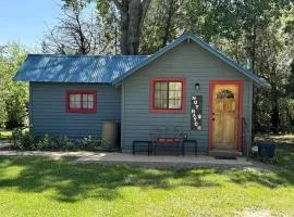 Cozy Rustic Cabin with Riverside Patio on the Pecos River – Pecos, New Mexico