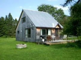 All Season Pet-Friendly Cabin Rental with Full Kitchen in the Northeast Kingdom of Vermont