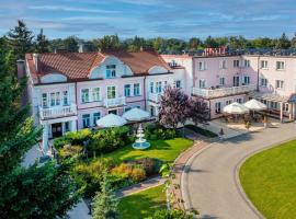 阿卡迪亚皇家酒店 ，位于华沙的酒店