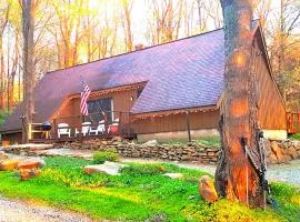Charmingly Rustic Weekend Getaway in the Mountains near Pittsburgh, Pennsylvania