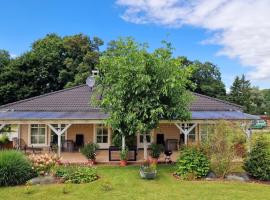 Ferienwohnung `Schwanennest，位于Federow的酒店