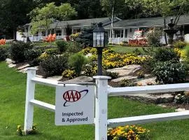 Cozy Bed and Breakfast with Beautiful Bay Views near Rockland, Maine