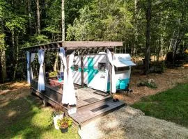 Vintage Camper Rental in Franklin for Couples Getaway in the Mountains in North Carolina