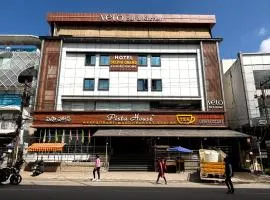 Hotel Delphi Grand Hyderabad - Hi-Tech City, Perfect for Business & Comfort